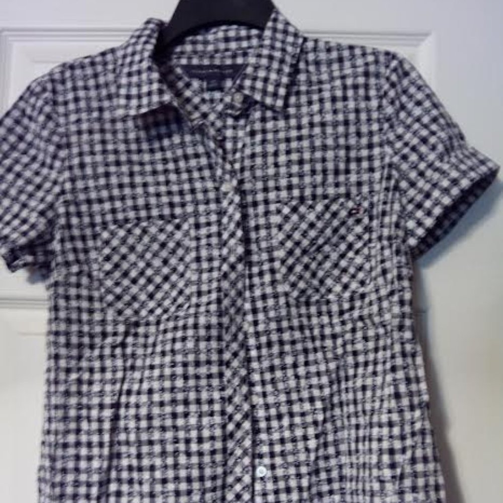tommy hilfiger womens button down shirt short sleeves size S